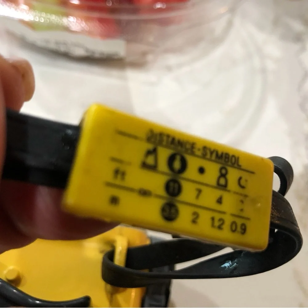 Minolta Weathermatic Camera Underwater Point & Shoot